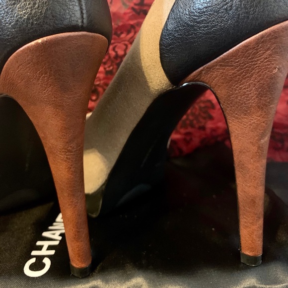 BCBGeneration black & tan suede + leather pumps 8 - Picture 2 of 8